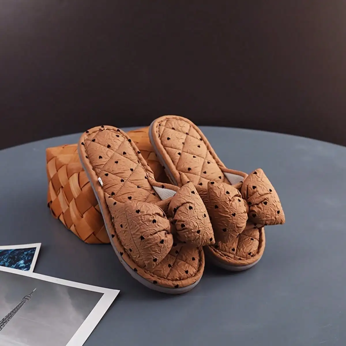 

1 Pair Ladies' Home Slippers, Ladies' Slippers, Bow Home Slippers, Home Life Home Slippers, Suitable For Home Life, Home Slippers, Outdoor Fashion Dressing Soft Fabric Indoor Home Slippers For Women, Designed For Comfort, Women Shoes