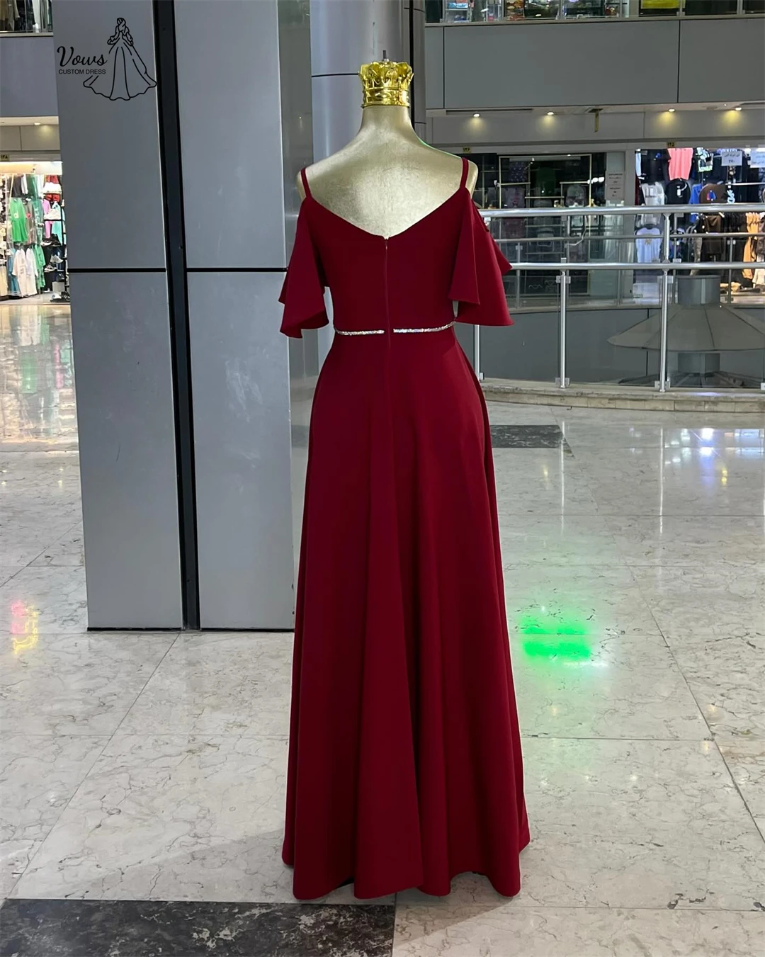 فساتين سهرة بأشرطة سباغيتي من Vows 2025 فساتين حفلات نسائية أنيقة مصنوعة حسب الطلب للمناسبات الخاصة ثوب حفلة كلمة