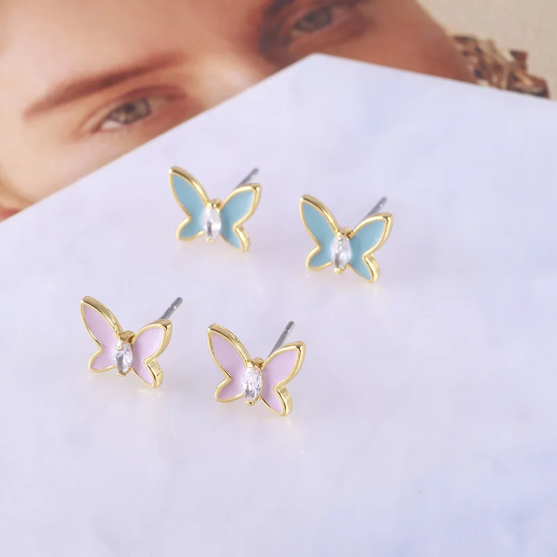 

Fashion Blue Pink Drip Oil Horse Eye Glass Gentle Sweet Cute Butterfly Enamel Stud Earrings for Women Mini Ear Piercing Jewelry