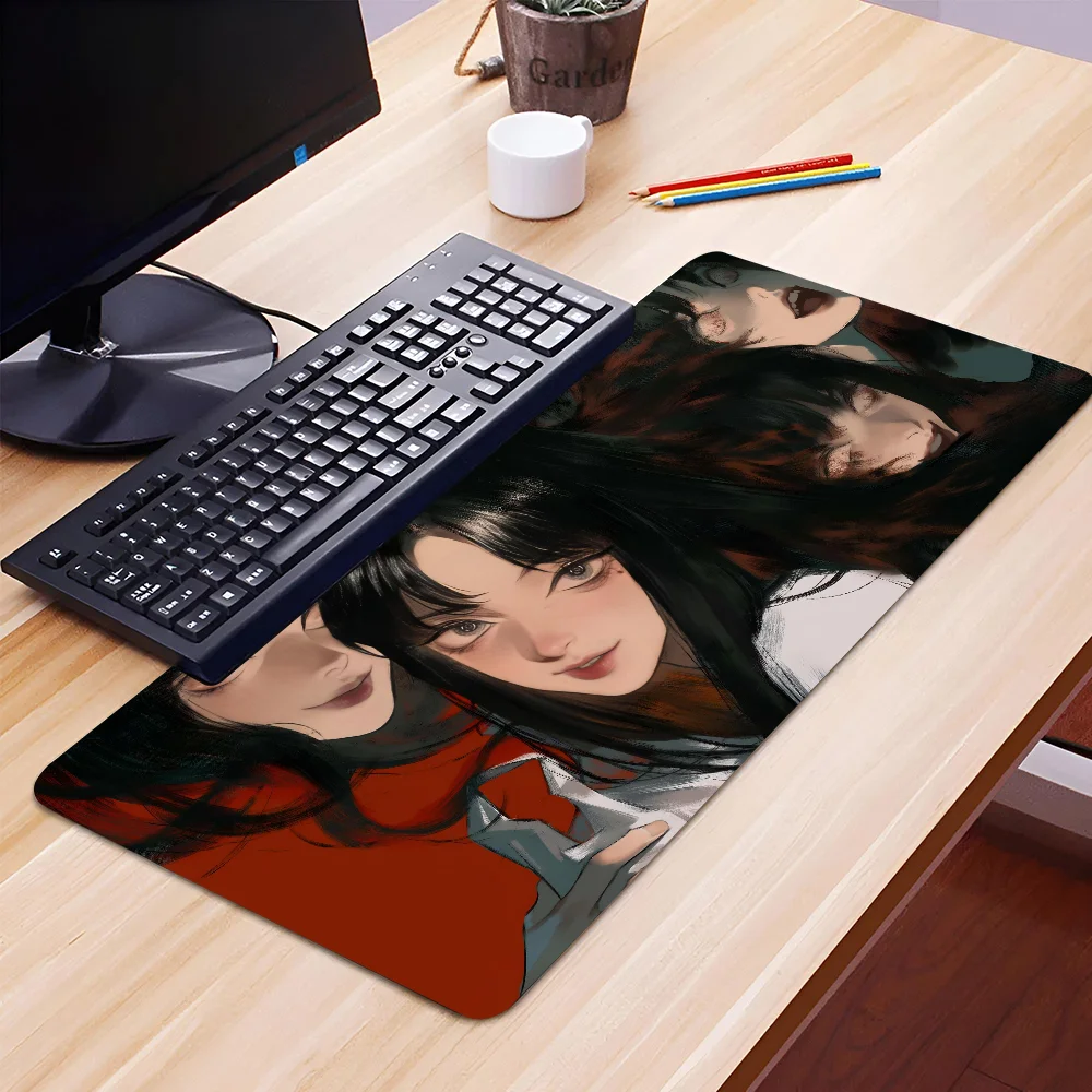 

1pc hot horro J-Junji Ito Tees Non-slip Mouse Pad Suitable For Office Computers Laptops E-sports Game Desk Mats XXL Keyboard