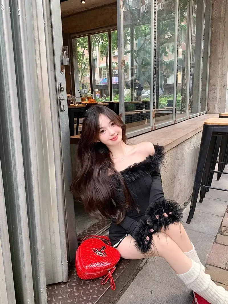 Kimutomo Women Autumn New One Shoulder Furry Splicing Long Sleeve T-shirt Chic Gorgeous Pink Fitted Cropped Unique Sexy Top