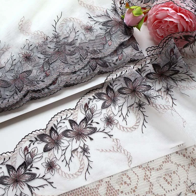 

15Yards Floral Embroidered Lace Trim DIY Sewing Fabric for Underwear Clothing Valentine‘s Day Wedding Decoration