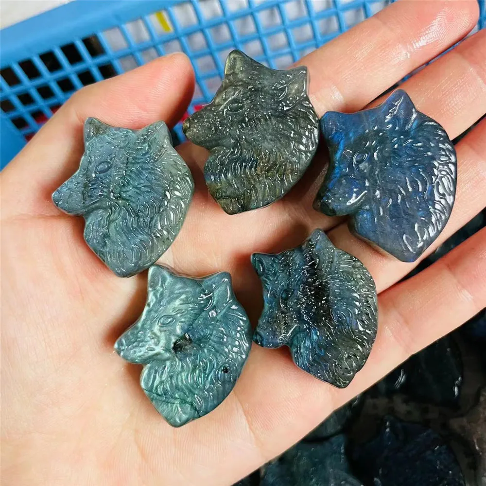 1pcs Carving Semi Precious Stones Crystal Crafts Natural Blue Flash Labradorite Crystal Wolf Skull For Gift