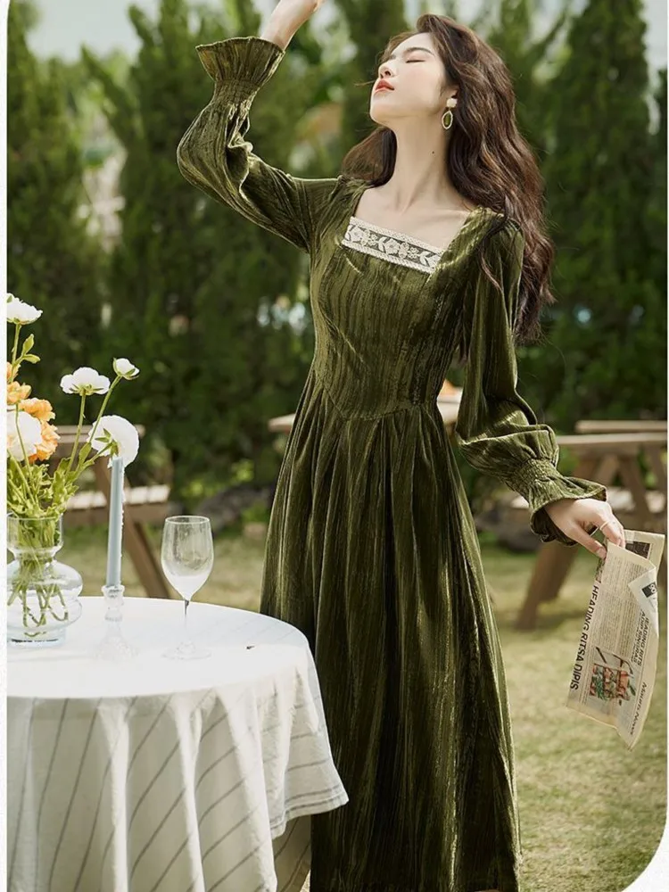 French Elegant Vintage Velvet Midi Dress Spring Antumn Square Collar A-line Harajuku Robe Female Casual One Piece Clothing