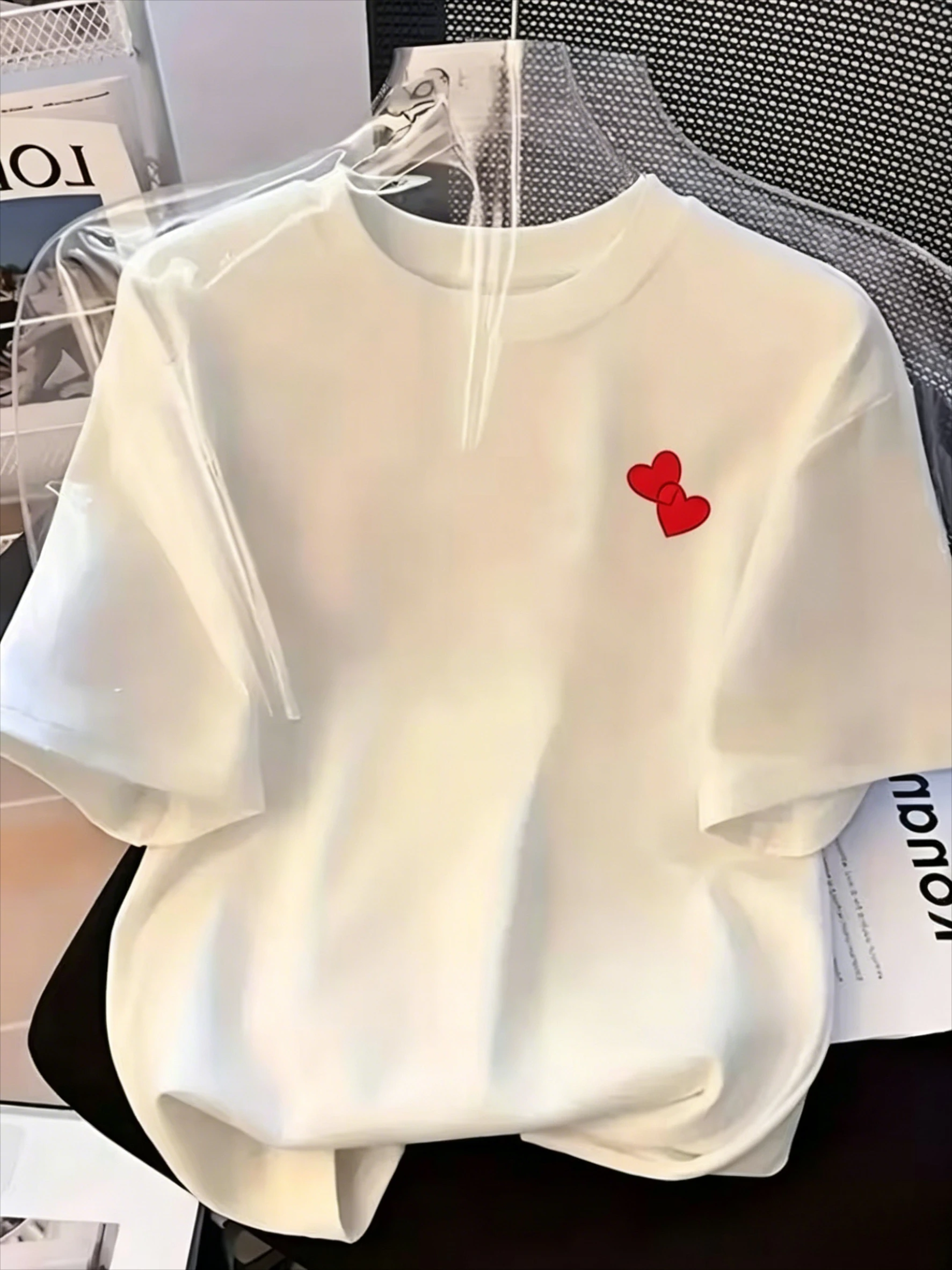 Y2K Style Heart T-shirt Cute Interlocking Outline Print Short Sleeve Tops Women Loose Fit Casual Versatile Daily Wear Streetwear