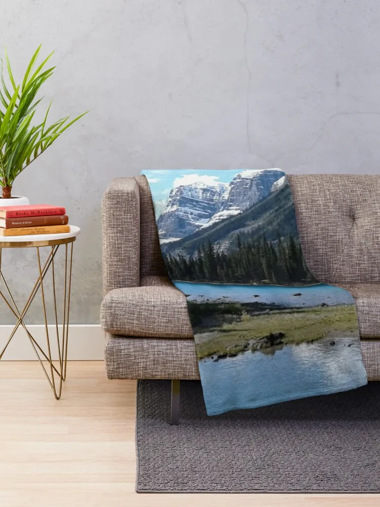 Spirit Island -Canadian Rockies Throw Blanket Bed Fashionable Flannels Blankets