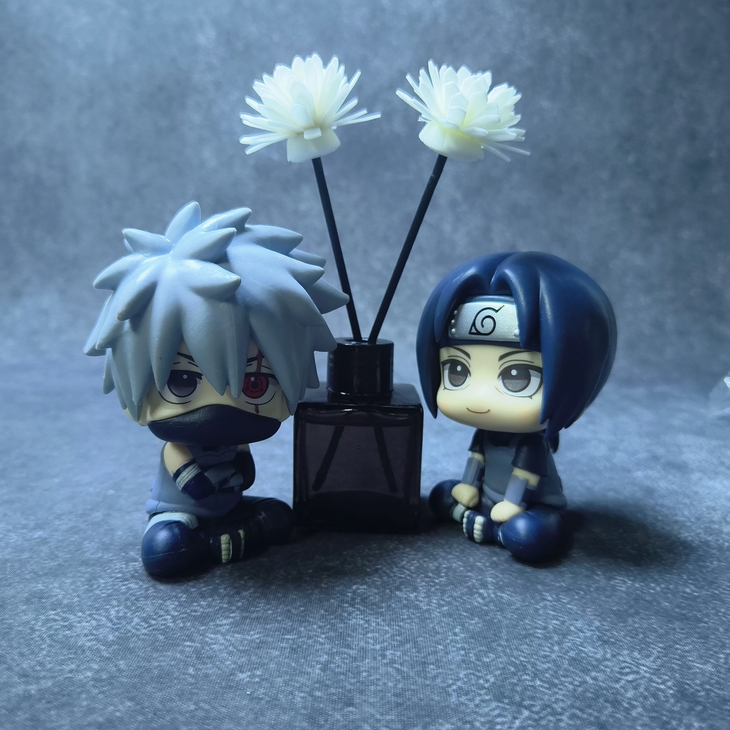 Q Edition Naruto Anime Figur Itachi Uchiha Hatake Kakashi Sitzposition Modell Spielzeug Action Puppe Sammlerstück Ornamente Geschenk