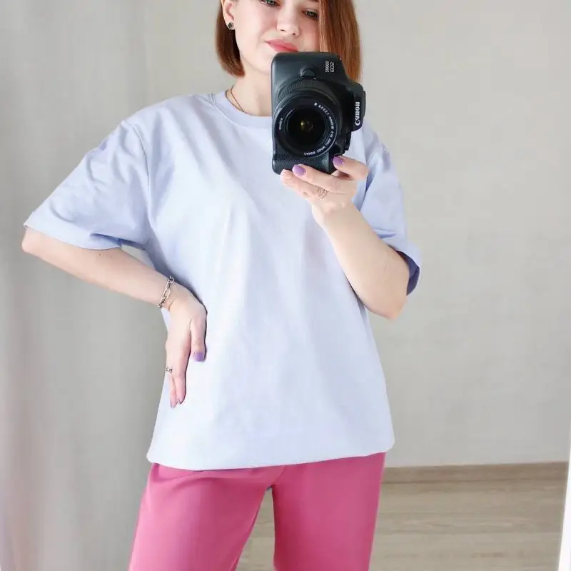 Camiseta de algodón peinado para hombre y mujer, camisa de manga corta de 240g, color sólido, hombros caídos, cuello redondo, combina con todo