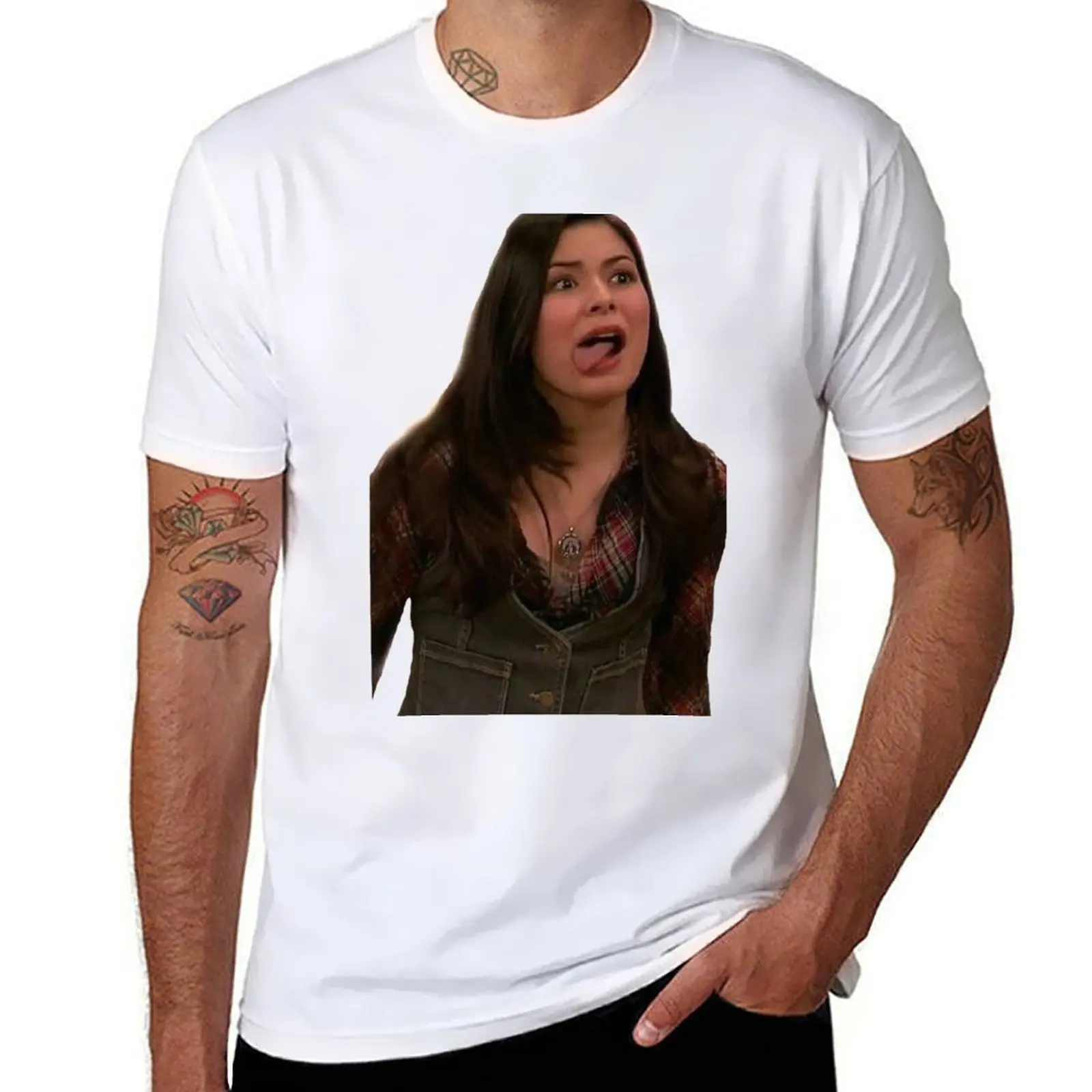 Miranda Cosgrove (Carly Shay/iCarly) Camiseta adesiva camisetas designer essencial camiseta