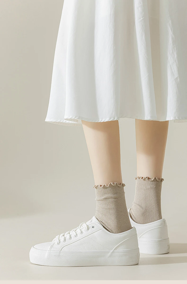 6 Paar Rüschensocken für Damen, Baumwolle, einfarbig, mittellange Socken, niedliche, kawaii, koreanische, atmungsaktive, schwarz-weiße kurze Strümpfe – Detail 6