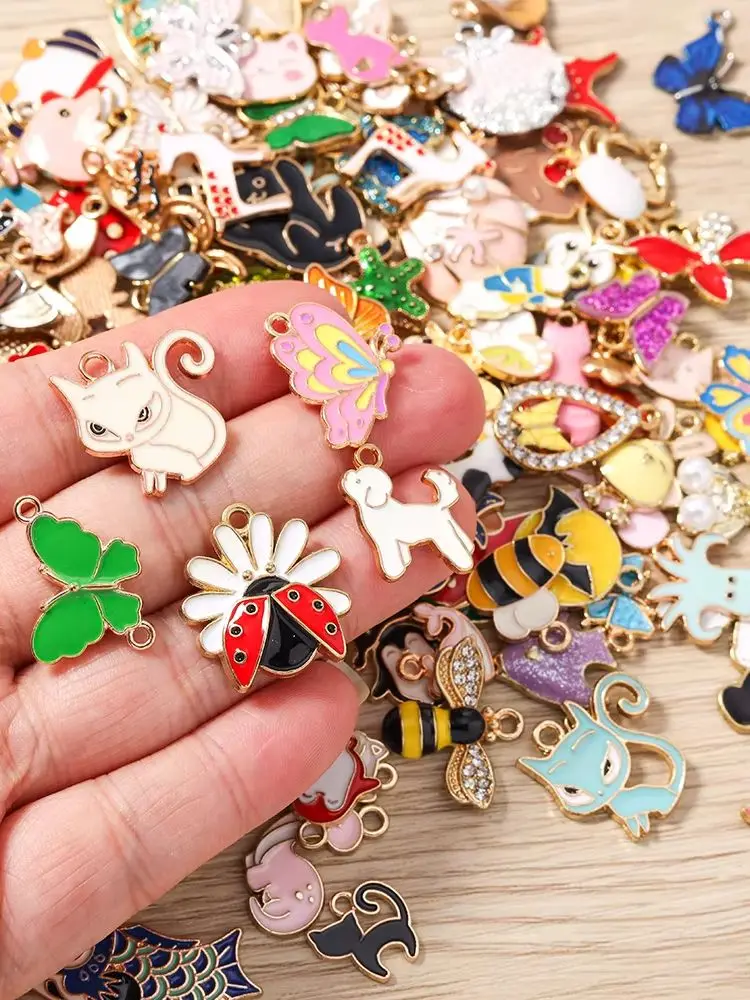 Tusember Zufällige Mischung 30/50 Stück Emaille-Anhänger mit Katzen, Hunden, Fischen, Eulen, Einhörnern und anderen Tieren für Armbänder, Halsketten, Ohrringe, handgefertigten Schmuck, DIY – Detail 1