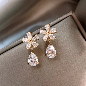 8 Main Sales Bridal Earring - №5