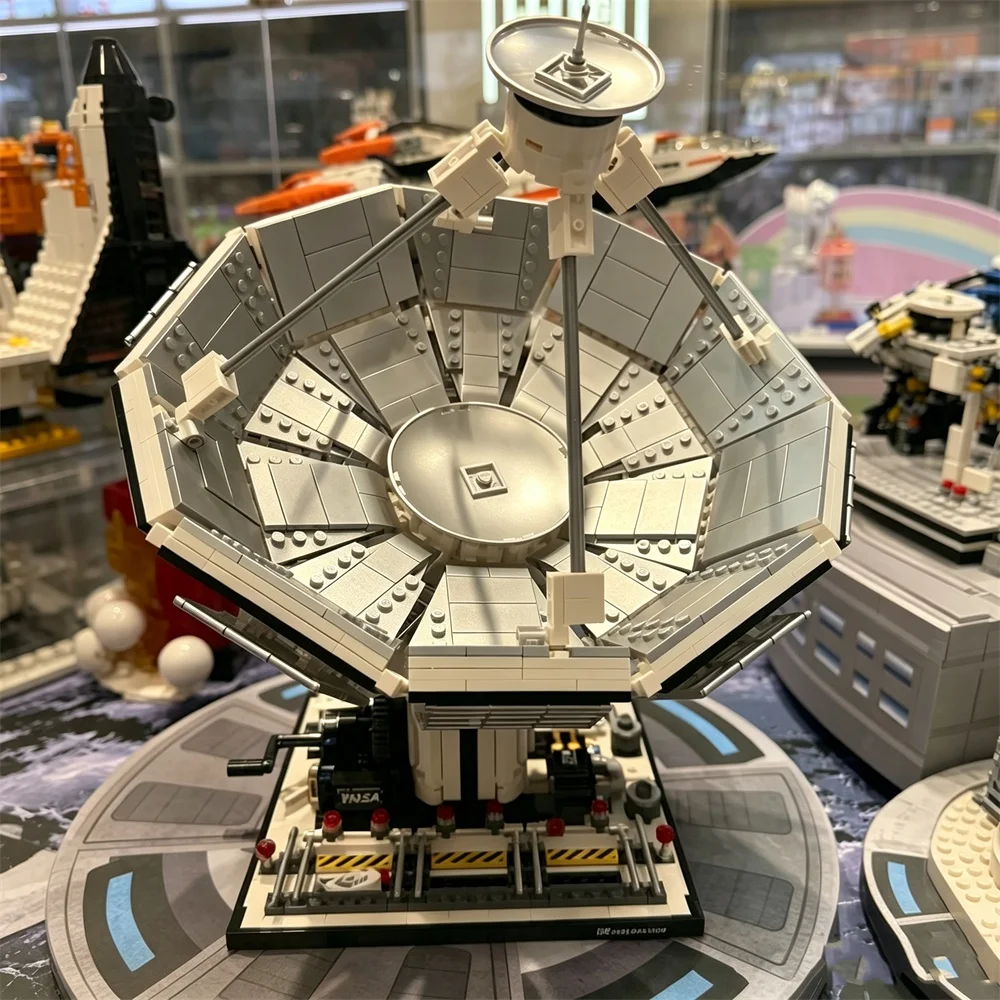 Cosmic Receiving Base MOC T1017 Kit STEAM Educational Interlocking Brick Mechanical Gear & 360 Degree Rotating Antenna Model