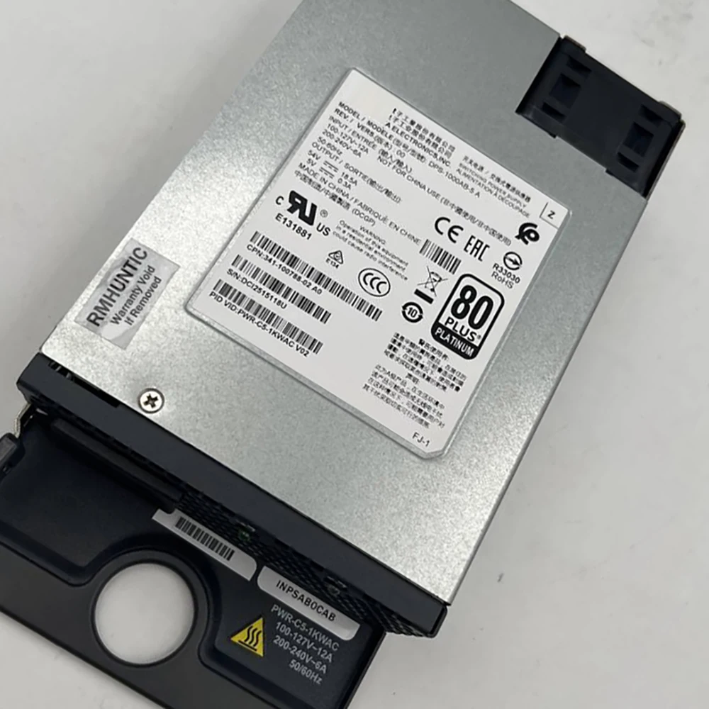 

Bulk Package PWR-C5-1KWAC C9200 Series Switch Power Module