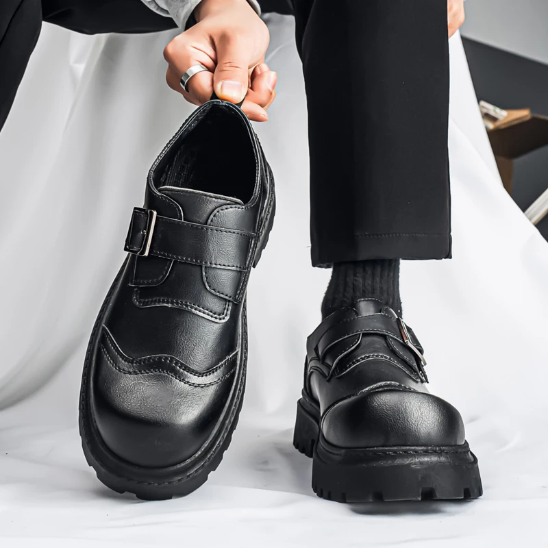 

Корейские весенне-летние туфли с большой головкой Микки, модные кожаные туфли на толстой подошве, модная мужская обувь