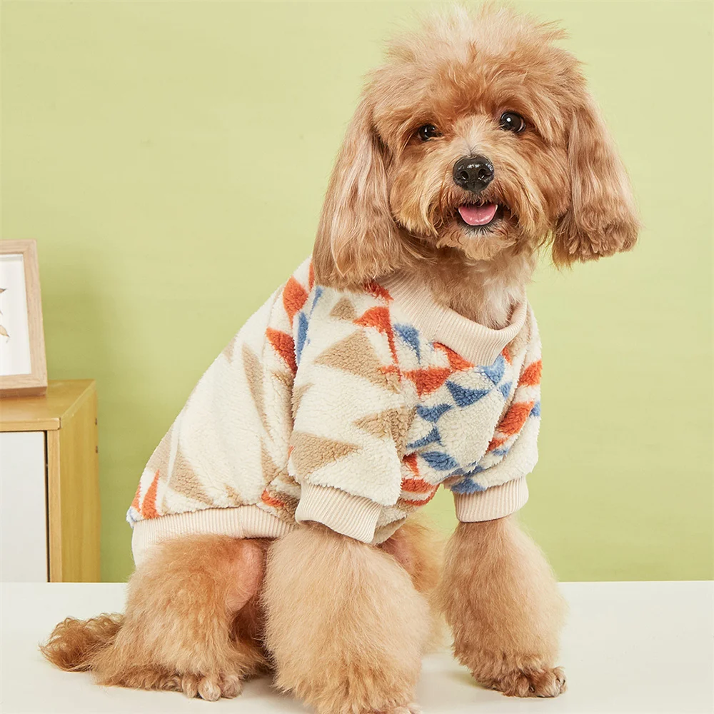 

Fashion Dog Clothes Cute Retro Geometric patterns Plush Sweaters Autumn Winter Cats Puppy Small Medium New Dogs Clothing