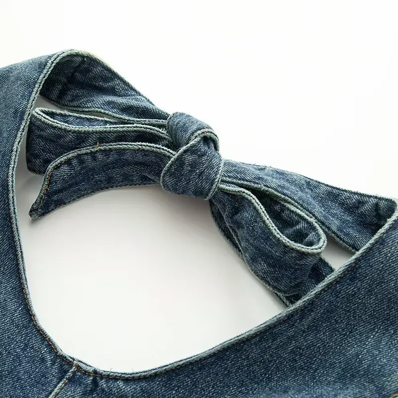 จั๊มพ์สูทขาสั้นยีนส์แบบผูกคอ เปิดหลัง สไตล์ลำลอง เรียบง่าย ดูดี มีสไตล์ สำหรับผู้หญิง ฤดูร้อน ปี 2025