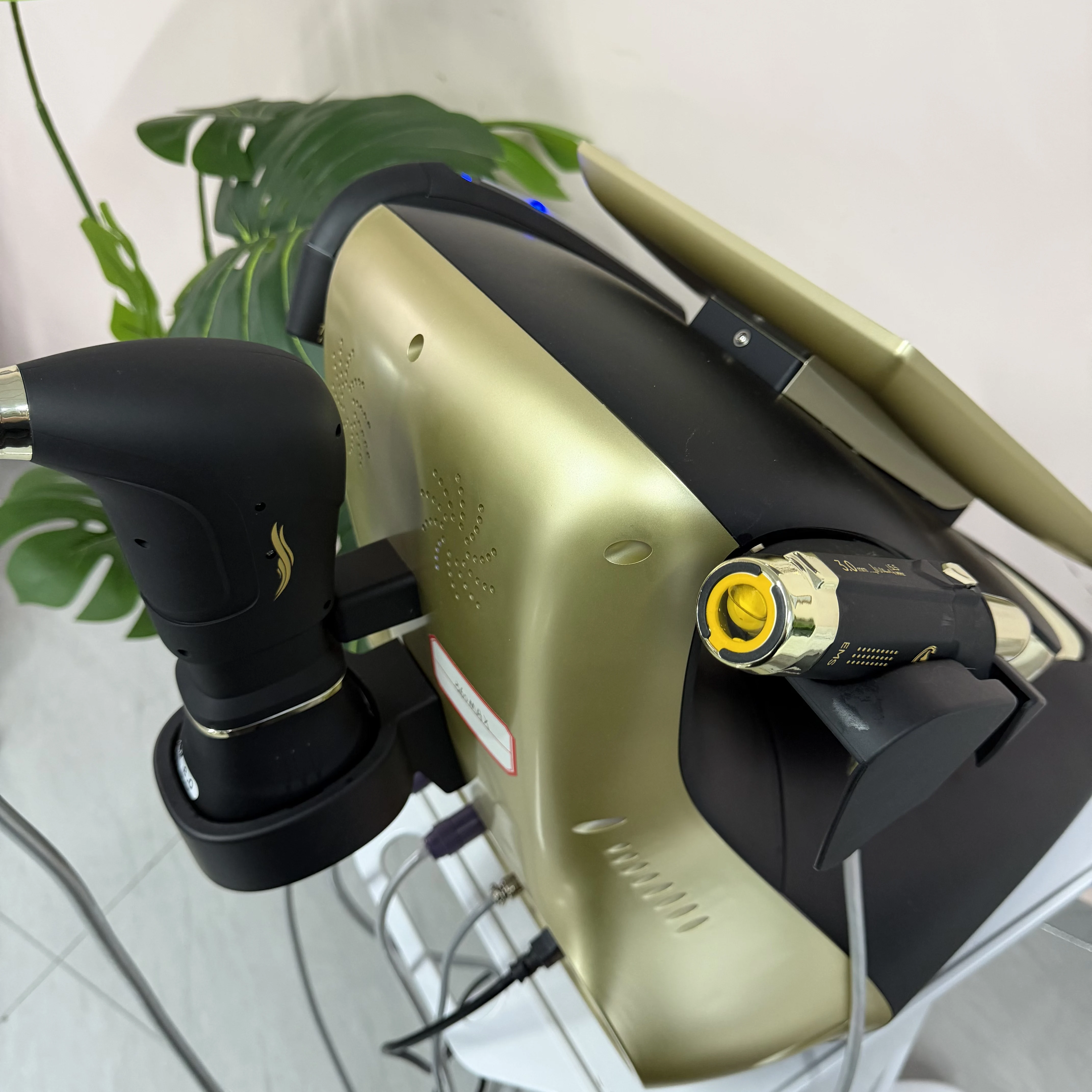 Portable 25D 360 Max Rf Lift Facial Lift Body Lift Skin Firming Anti-aging Skin Rejuvenation Firming Machine Salon.