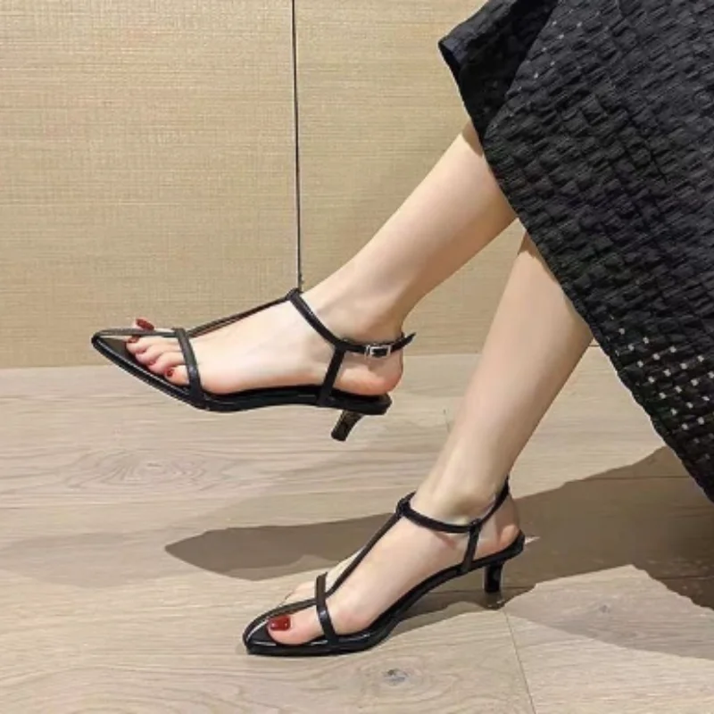 Pointed Toe Elegant… - image