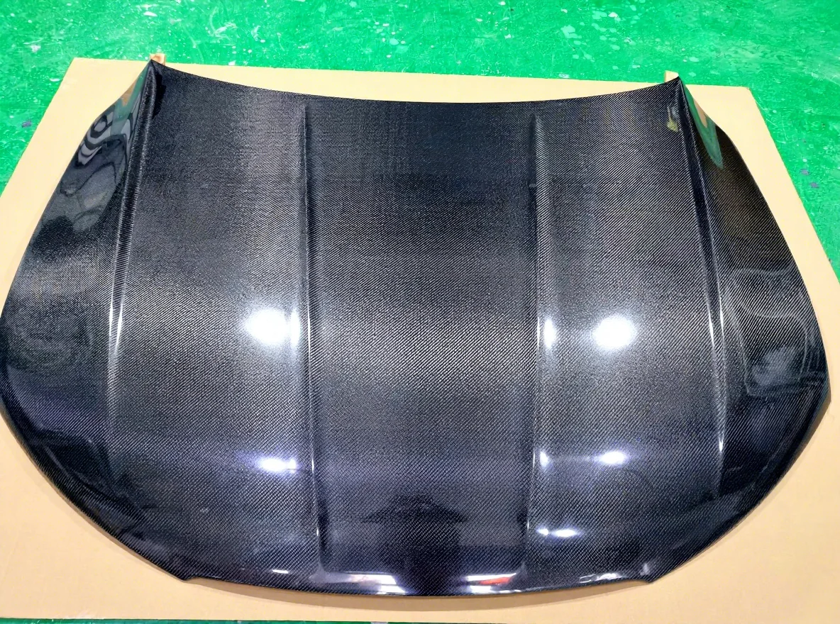 

Carbon Fiber Engine Hood for audi A7Practical Good quality