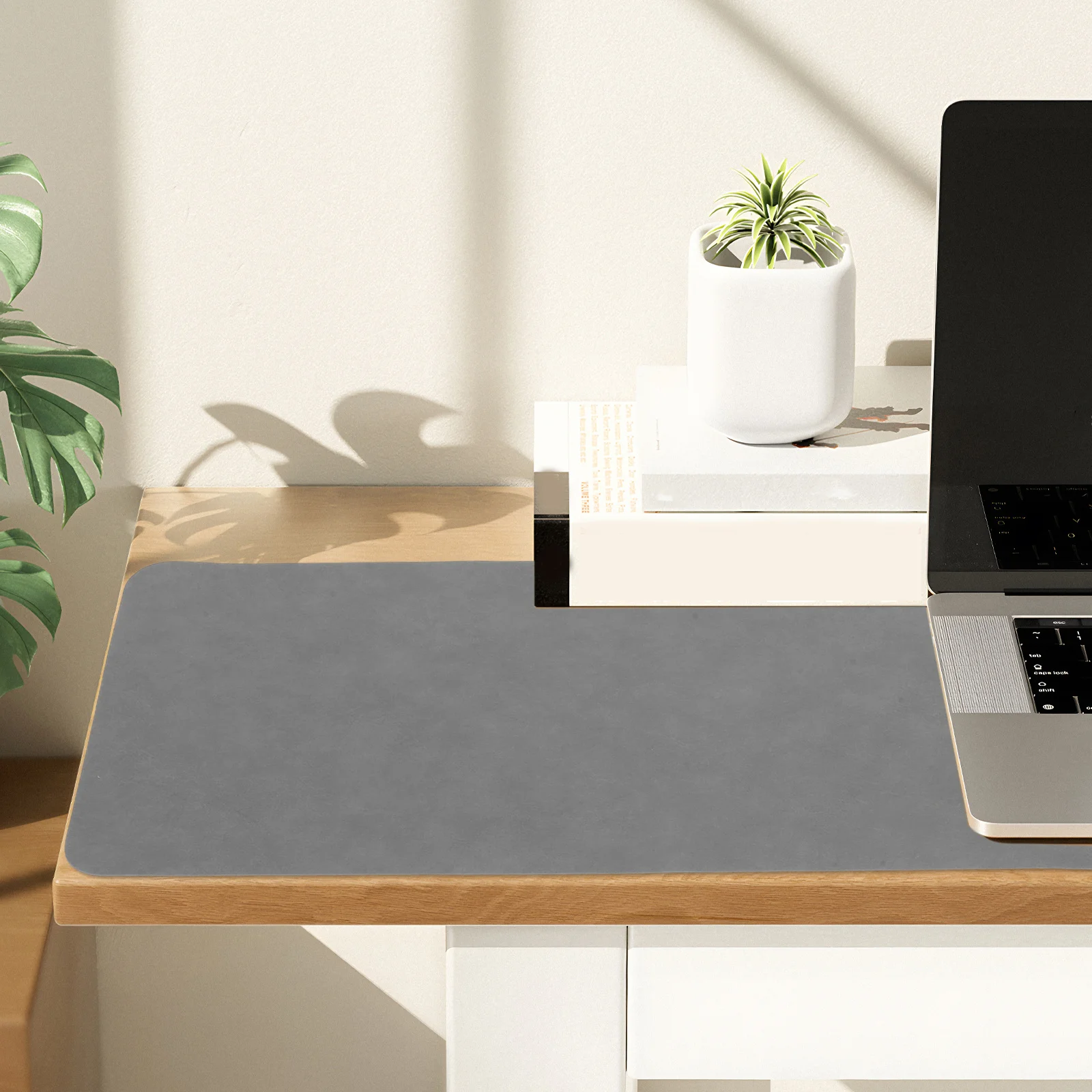 

Large Dual-Sided Desk Mat for Office Waterproof Scratch Resistant Computer Desk Pad Extra Large Surface for Gaming