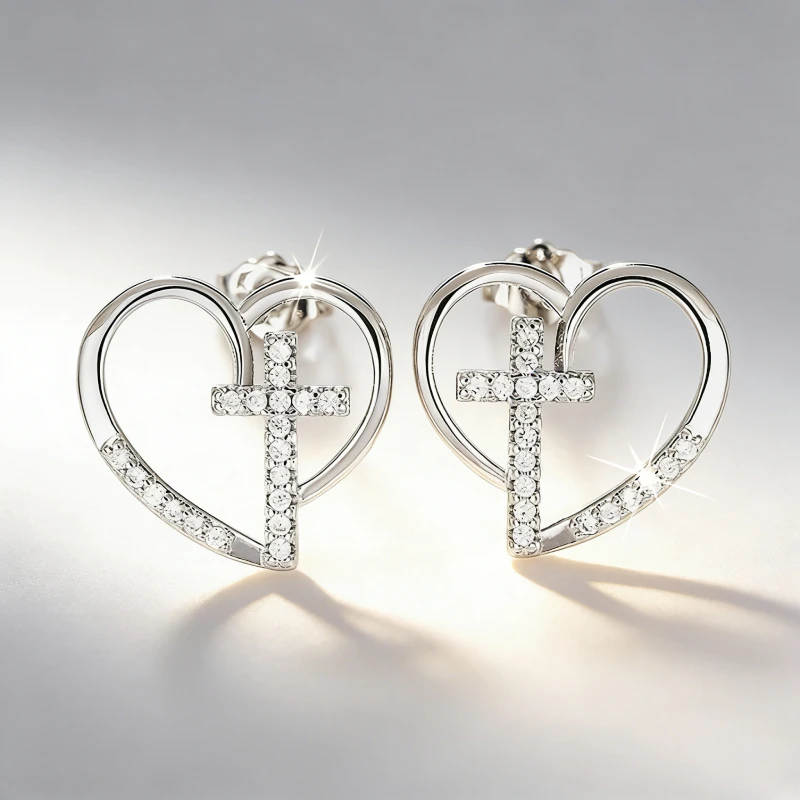 Huitan Herz-Kreuz-Ohrstecker für Damen, silberfarben, mit Zirkonia-Kristallen besetzt, religiöser Schmuck, trendiges Glaubensgeschenk für sie