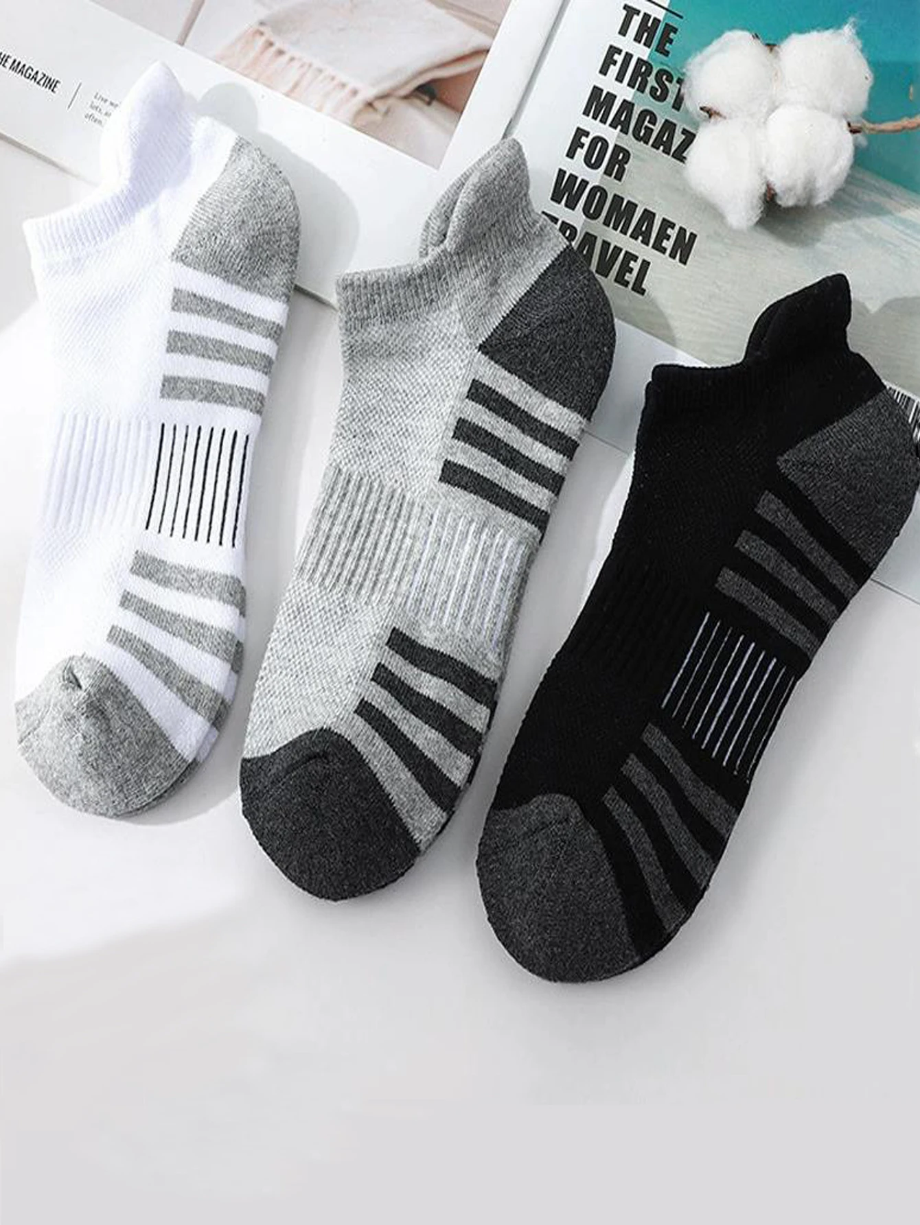 6/12/24Pairs Classic Black White Crew Socks Harajuku Cotton Anti-slip Low Cut Sock Fashion Outdoor Breathable Man Sports Running view 4