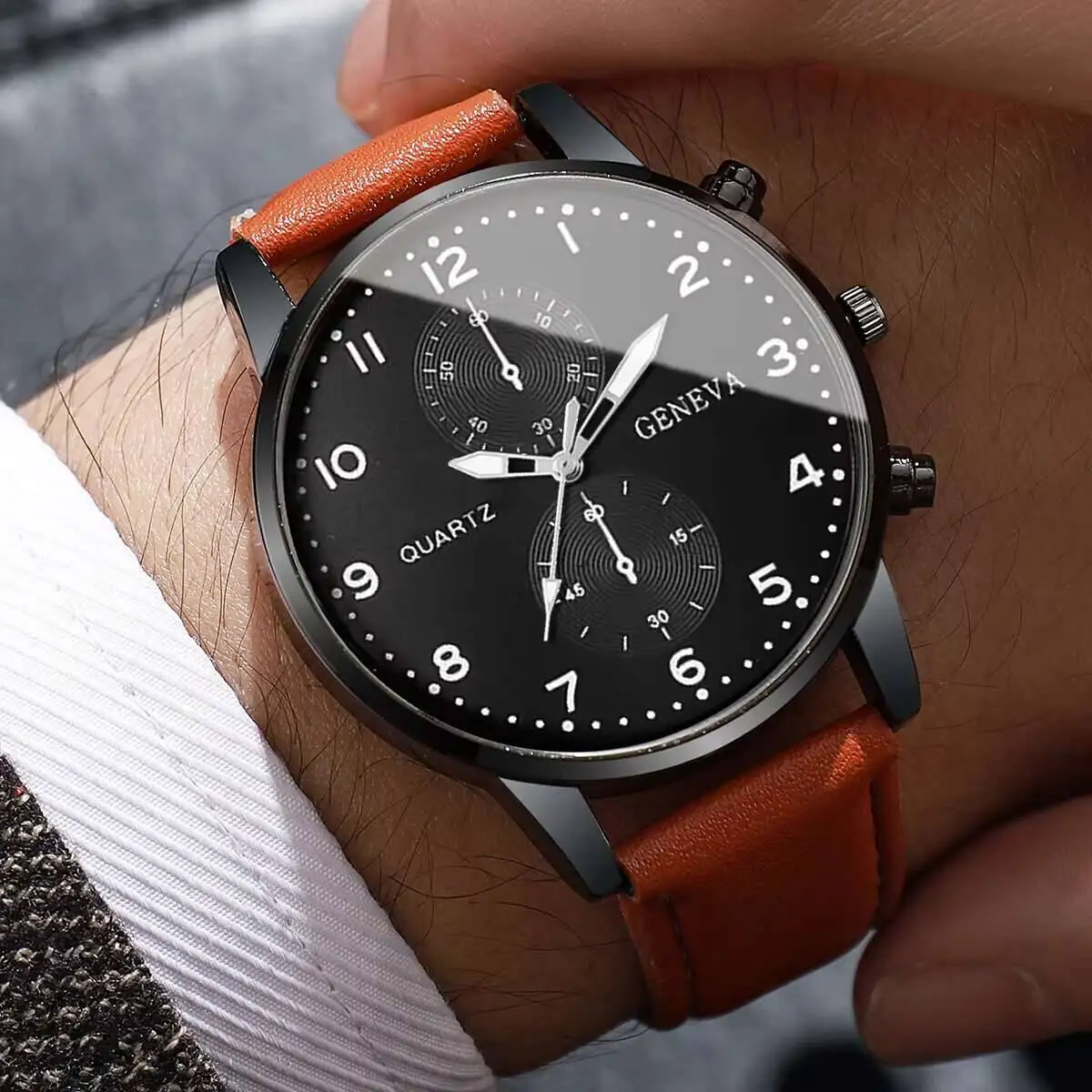 2 قطعة/المجموعة أزياء رجال الأعمال الساعات عارضة حزام من الجلد التناظرية كوارتز ساعة Reloj Hombre (بدون صندوق)