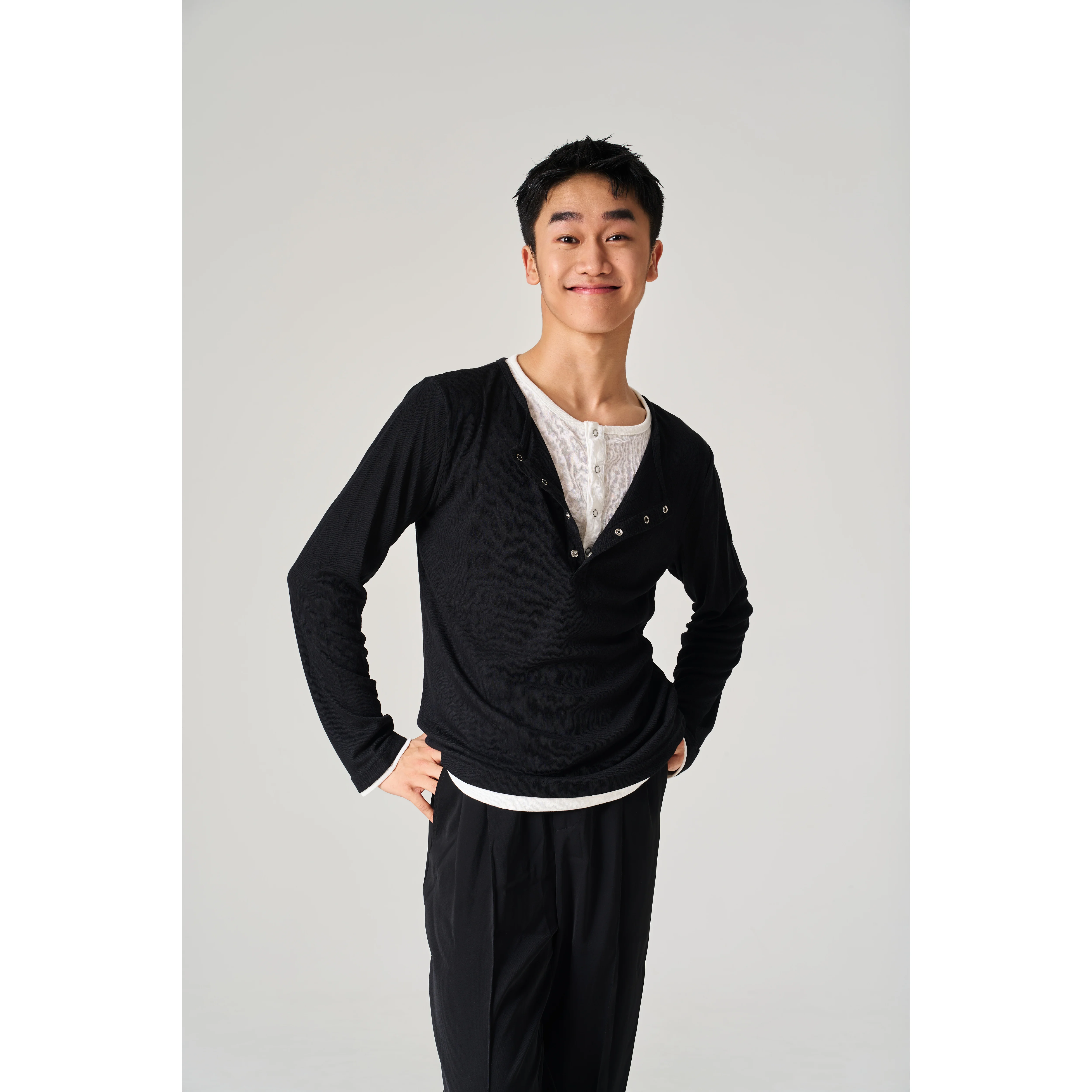 2025 New Latin Dance Tops For Men Loose Long Sleeved Shirts Samba Chacha Tango Adult Male Latin Dance Practice Clothes DQS21375