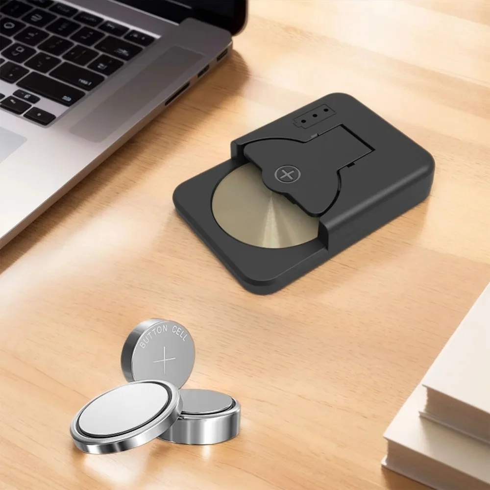New Arrival Portable Button Battery Charger Compact Lithium Coin Cell Charger Rechargeable Battery Charging For Coin Batteries