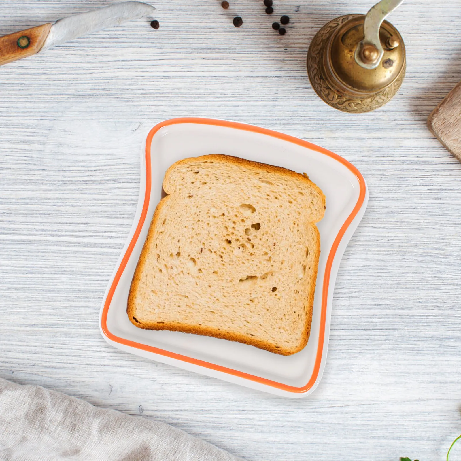 

Керамическая тарелка в форме тоста: премиум-качество, тонкая работа, широкое применение для завтрака, ужина, десерта и повседневного питания