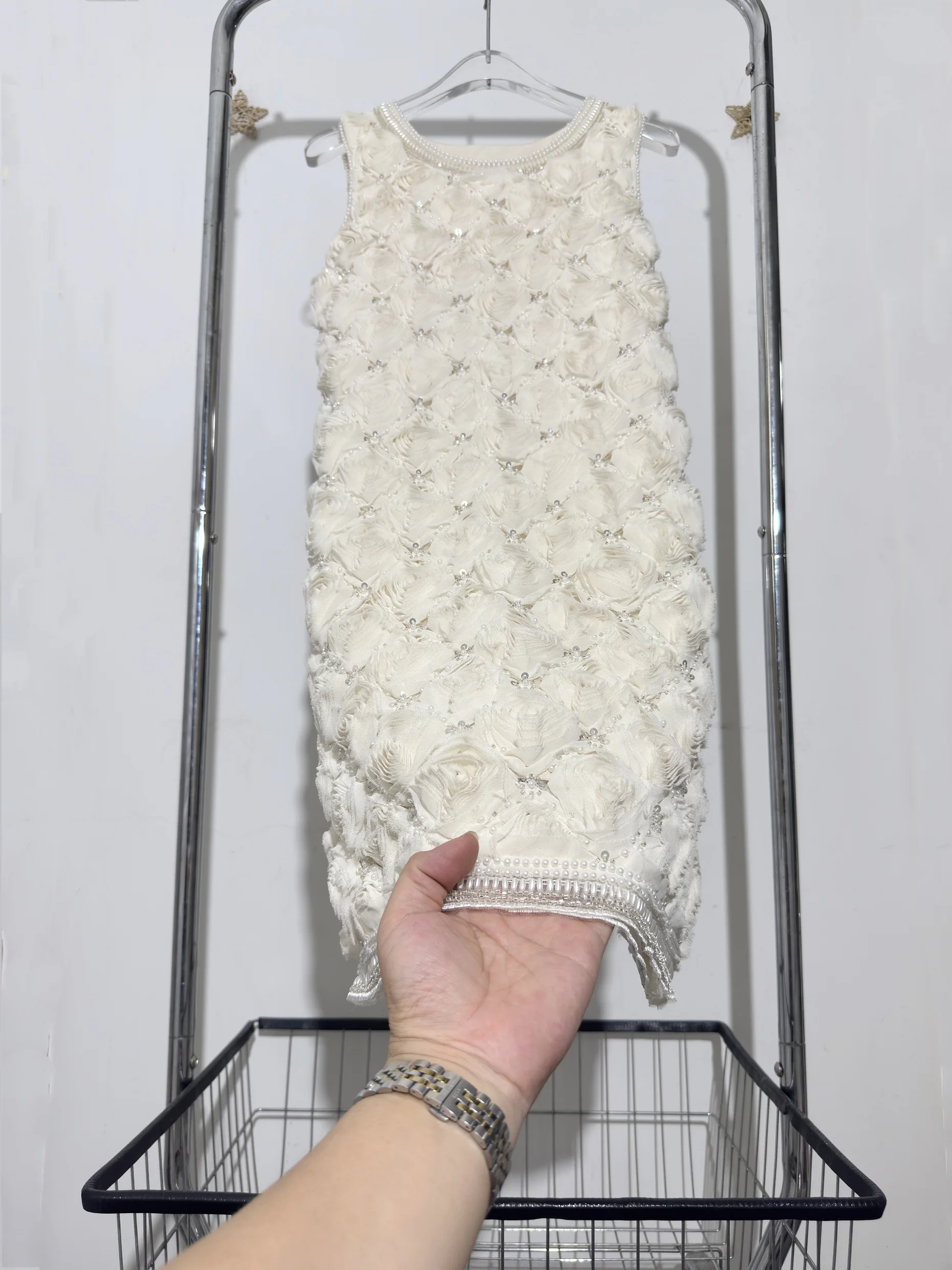 تشي Soutache التطريز الأزهار المرأة الجديدة اللؤلؤ الترتر مطرز أنيق س الرقبة بلا أكمام أنيقة الجانب سستة فستان حفلة عطلة