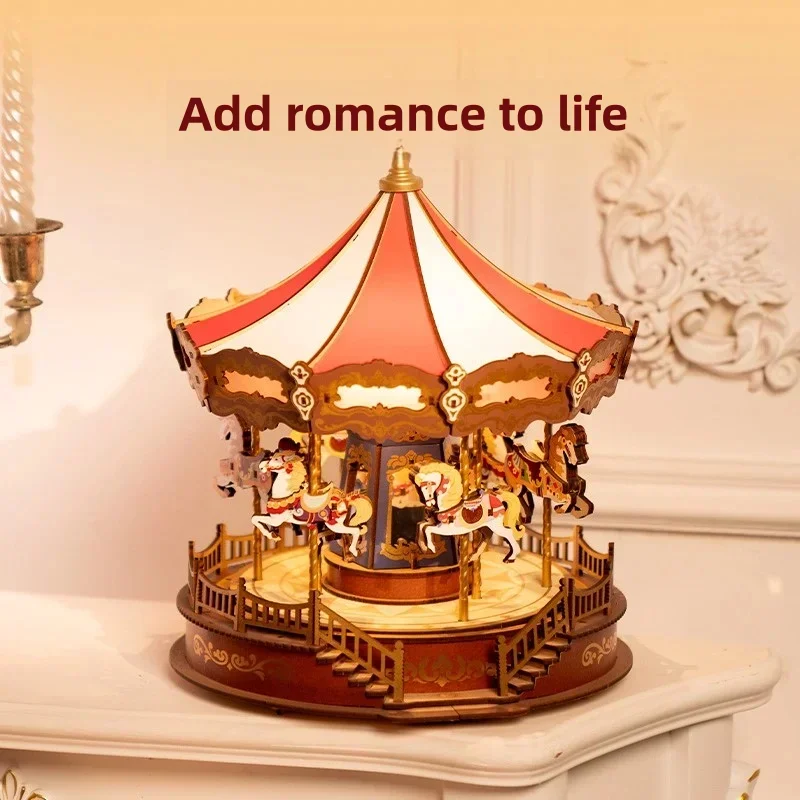 Stock Rolife If You Come It's A Carousel Spieluhr Spieluhr DIY Geschenk Holzbaustein Trendiges Spielzeug Zusammengebautes Ornament Anime