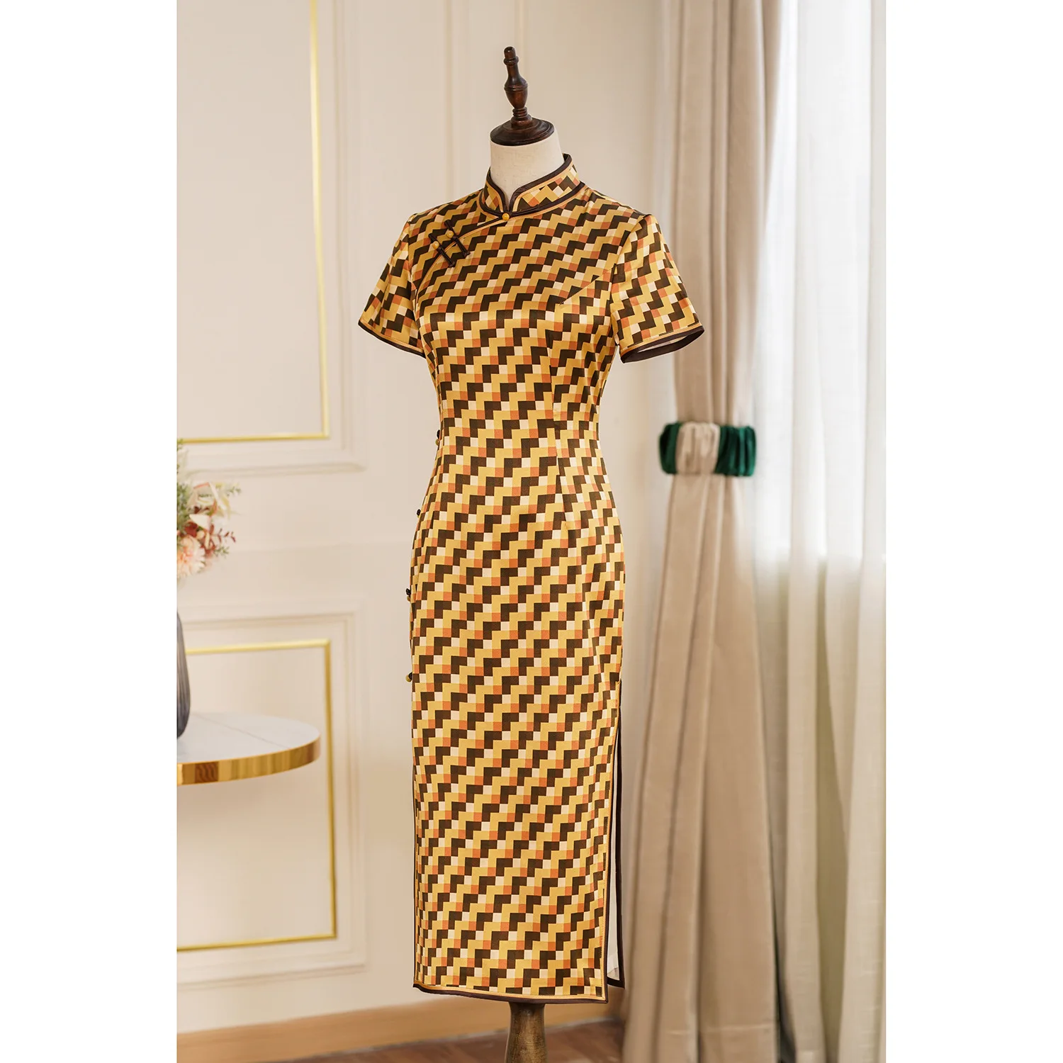 Silk Qipao Yellow Plaid Print Cheongsam Vintage Mandarin Collar Button Chinese Style Dress Women Slim Split Vestido Casual Dress