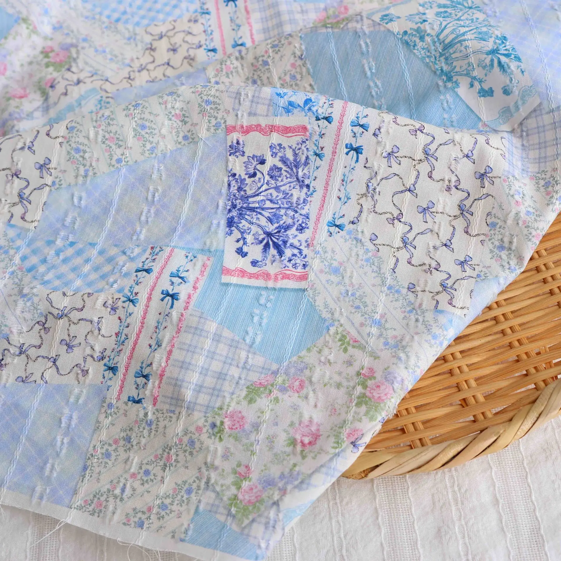 145x50cm Ethnischer Stil Kleines Blumenmuster 100% Baumwolle Gestreifter Jacquard-Stoff für Kinderkleidung Vorhänge Heim-DIY Nähen Handwerk – Detail 4