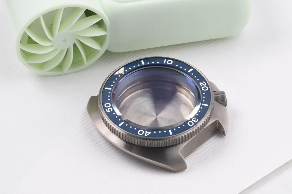 6105 Abalone Titan-Taucheruhrengehäuse, 4,2 Uhr, 28,5 mm Zifferblatt, 20 ATM wasserdicht, Saphirglas für NH35/36/4R/6R Uhrenteile – Detail 9