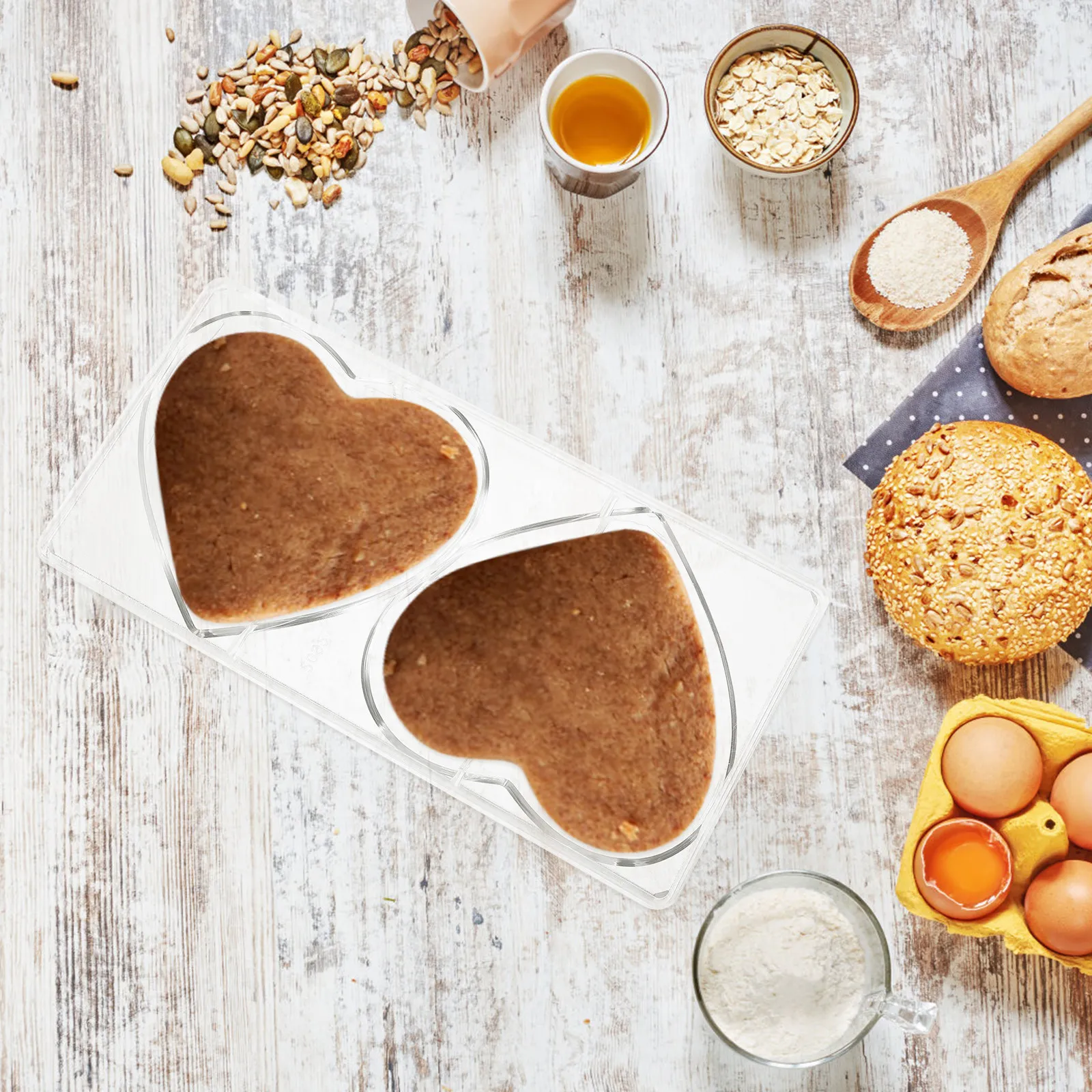 

1Pcs Creative Heart Shape Mould Plastic Chocolate Gift Mold Pretty Delicate Baking Tool for Romantic Dessert Making At Home