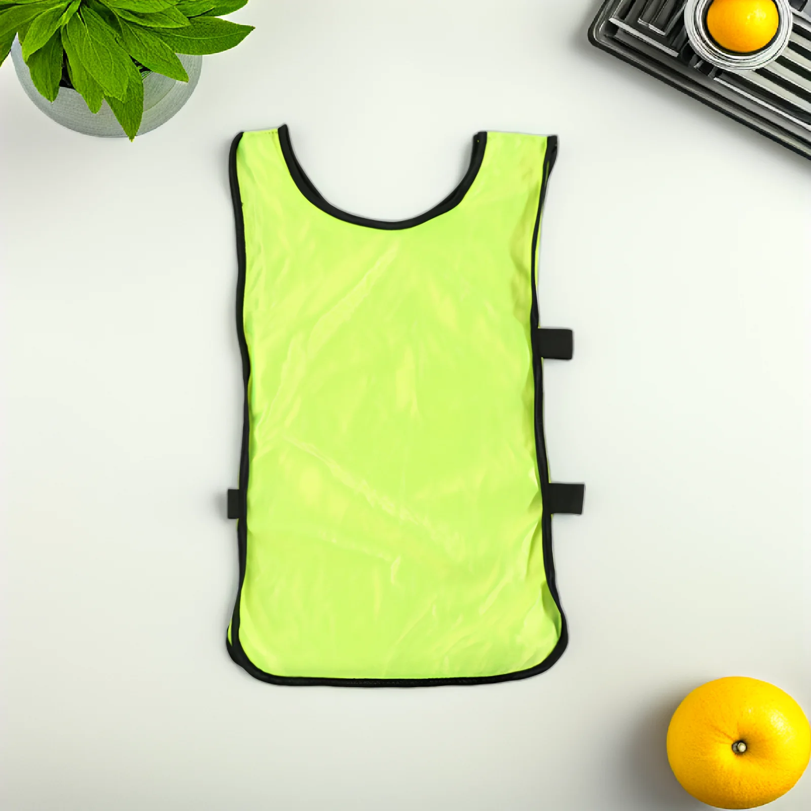 

6pcs Training Vest Fluorescent Green Pinnies Youth Bib Polyester Team Sports Kids Soccer Jerseys Lightweight Durable Breathable