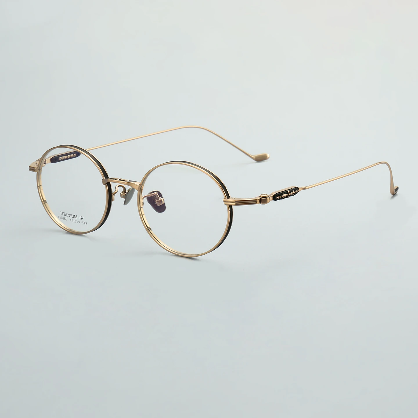 نظارات كلاسيكية فاخرة وخفيفة الوزن للرجال والنساء، شخصية قديمة، مظهر طبيعي، إطارات ممتازة، حافة واسعة، إطار تيتانيوم خفيف للغاية، حجب الضوء الأزرق، عدسات طبية فوتوكروميك متوفرة