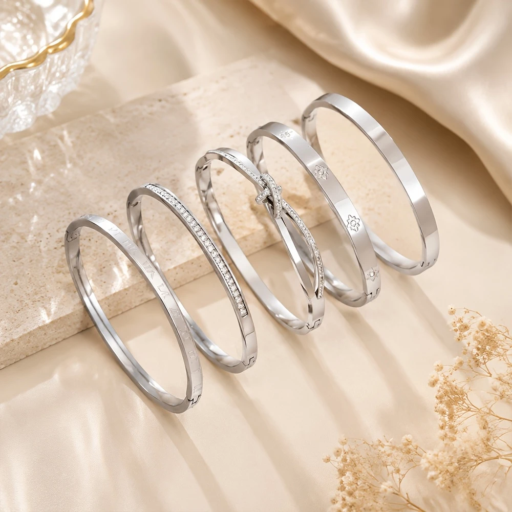 Randomly Selected 1 Piece of Stainless Steel Elegant and Luxurious Non-Fading Women's Bracelet, Suitable for Daily Wear and Parties, Birthday Gift, a Great Gift for Women