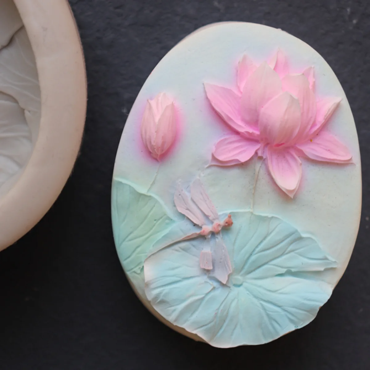 Dragonfly Lotus Oval Soap Silicone Mold DIY Lotus Leaf Candle Resin Crystal Making Flower Round Chocolate Mould Wedding Gifts