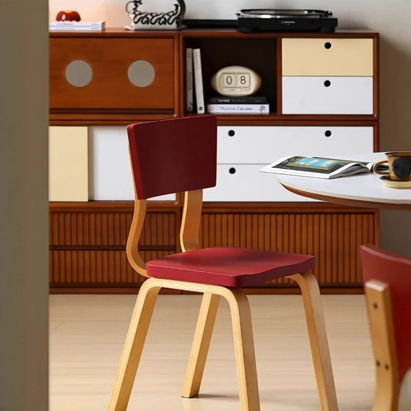 

Medieval style dining chair Dopamine master design ins log style Internet celebrity retro creative minimalist chair