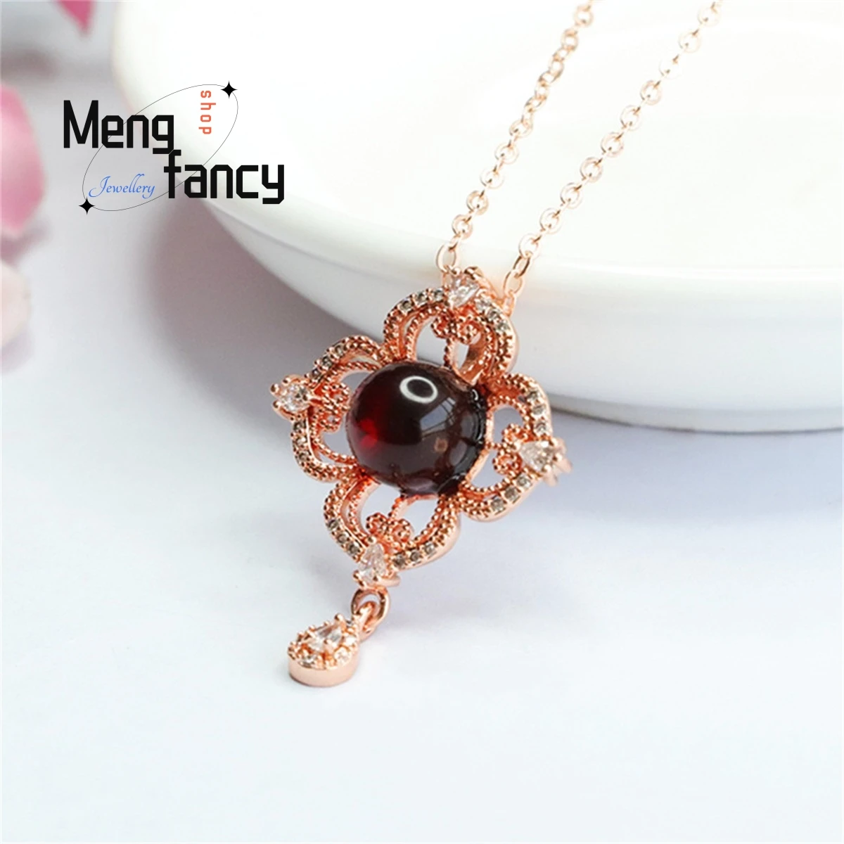 Natural Amber Water Purification Blood Pur Hollowed-out Flower Necklace Simple Generous Personalized Fashion Exquisit Women Gift