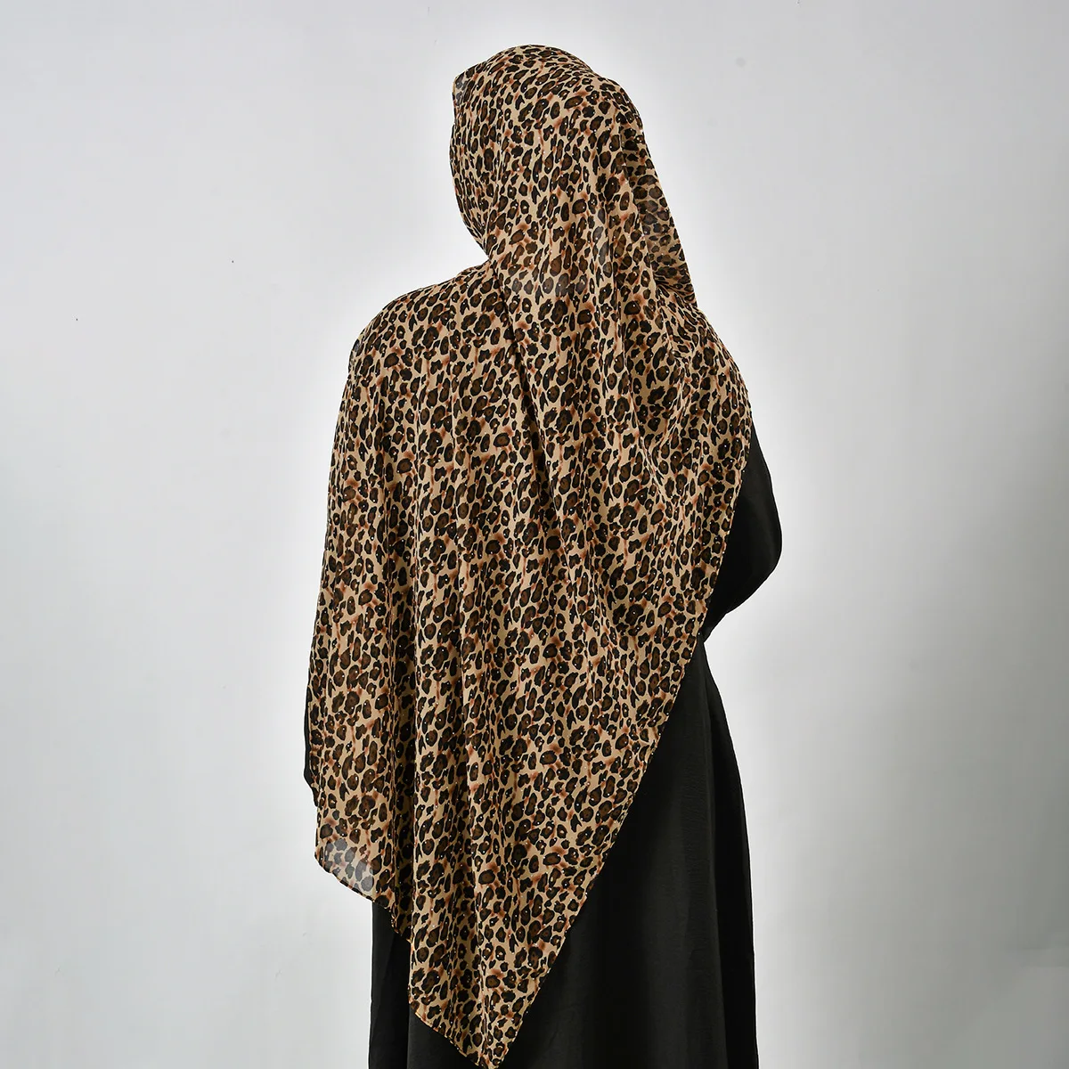 

Best-selling New Arrival Leopard Print Chiffon Long Scarf, Studded with Rhinestones, Elegant for Women