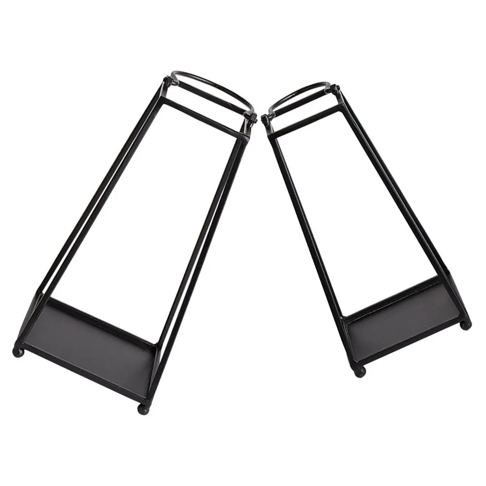 

2Pcs Holder Iron Vintage Retro Metal Cast Tabletop Cage Shape Desktop Candlestick Handheld Candlestick Decorative