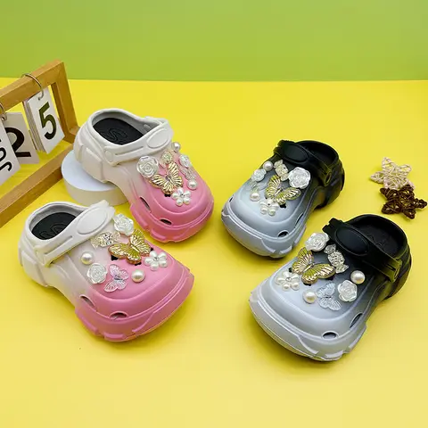 Cute and Versatile Parent-Child Slippers for Boys and Girls, New Cartoon White Flower and Gold Butterfly Clogs, Soft-Soled Non-Slip Closed-Toe Sandals 606
