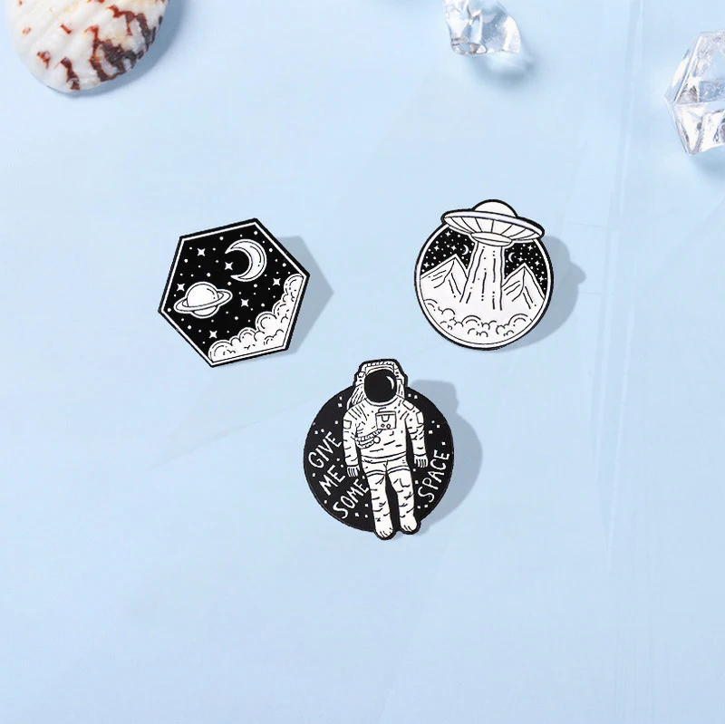 Painting Bag Pin Lapel Badge Cartoon Jewelry Gift for Kids Friends Outer Space Landscape Enamel Brooch Black and White