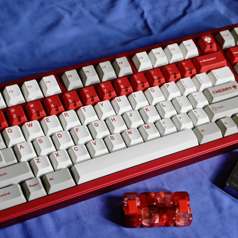 Imagem -02 - Gmk-teclado Mecânico de Alerta Vermelho Pbt Cinco Lados Sublimação Térmica Cherry Profil Acessórios para pc Computador