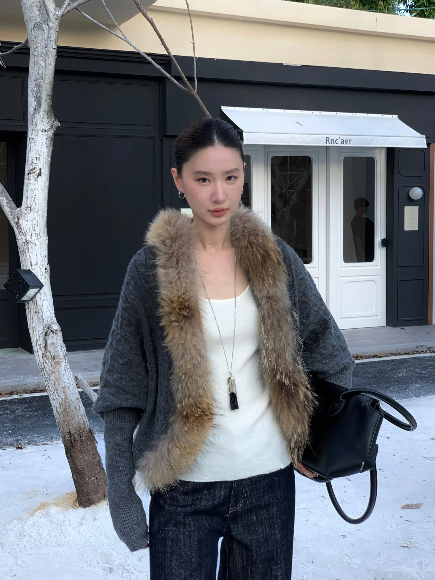 

Elegant Knitted Short Outerwear Women's Pure Color Faux Fur Collar Sweater Warm Fleece Long Sleeve Mid-Length Casual Top