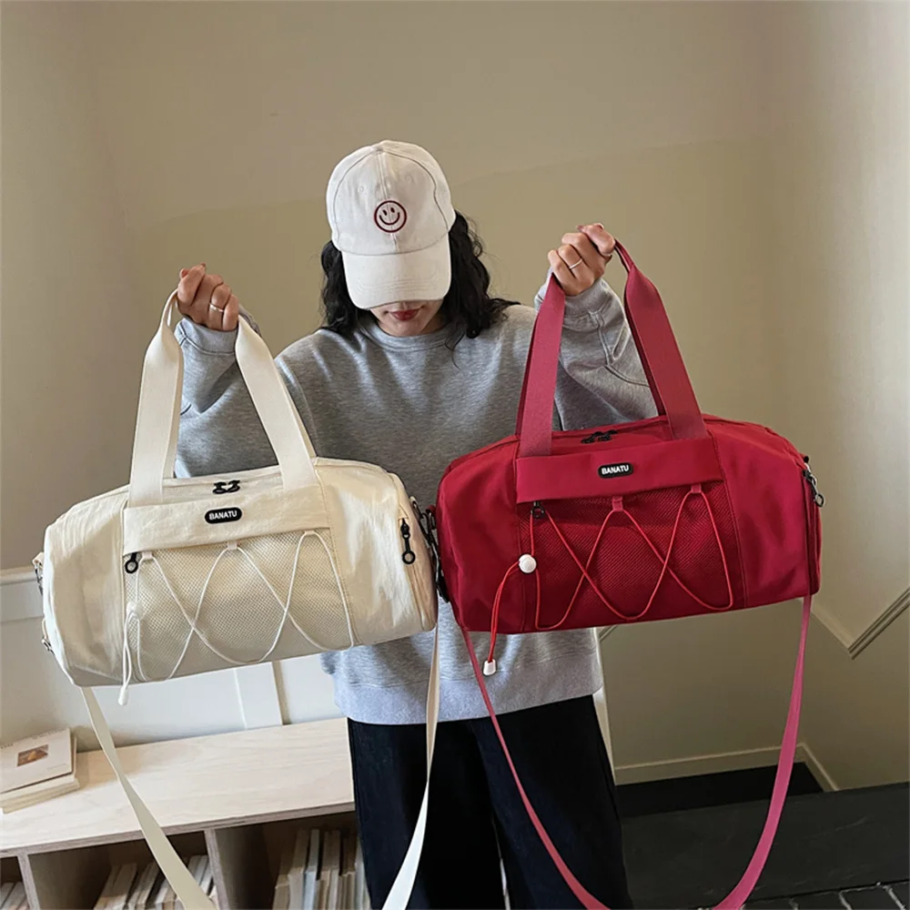 

Корейская нейлоновая сумка-дафл для женщин, сумка через плечо с несколькими карманами, повседневная, для спортзала, коротких поездок, шопинга и поездок на работу